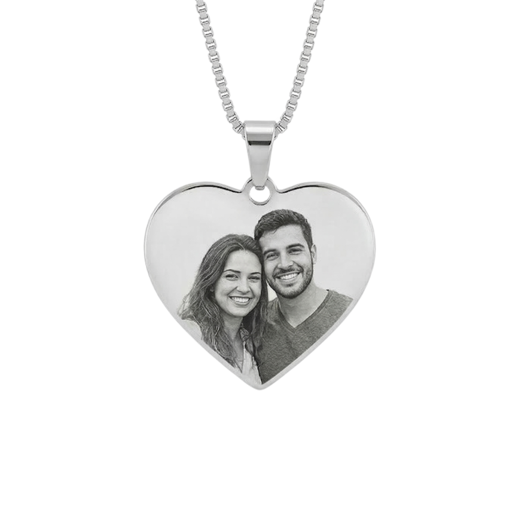 Colar com pingente personalizado