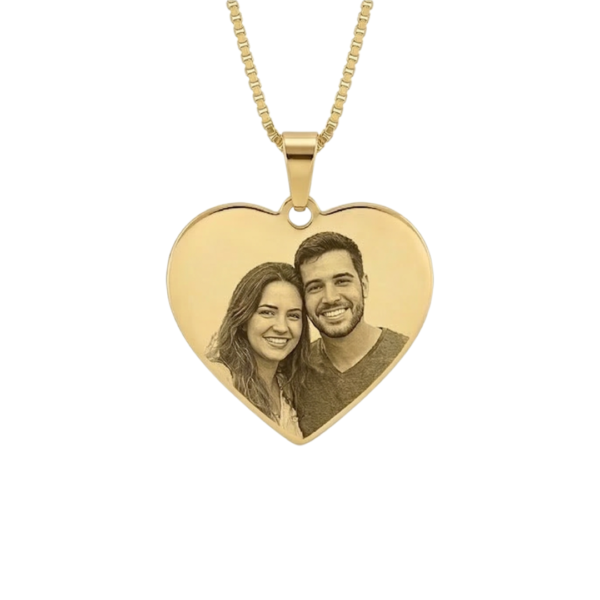 Colar com pingente personalizado